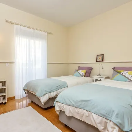 Figuras House Luxury *